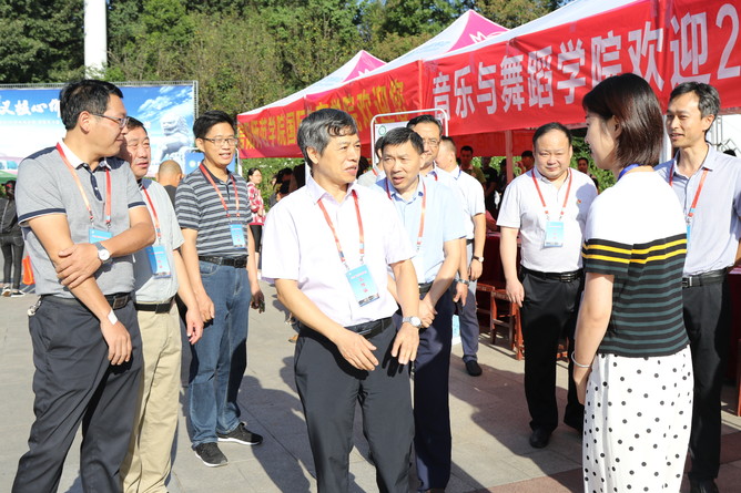 伟德国际官网迎新工作圆满完成