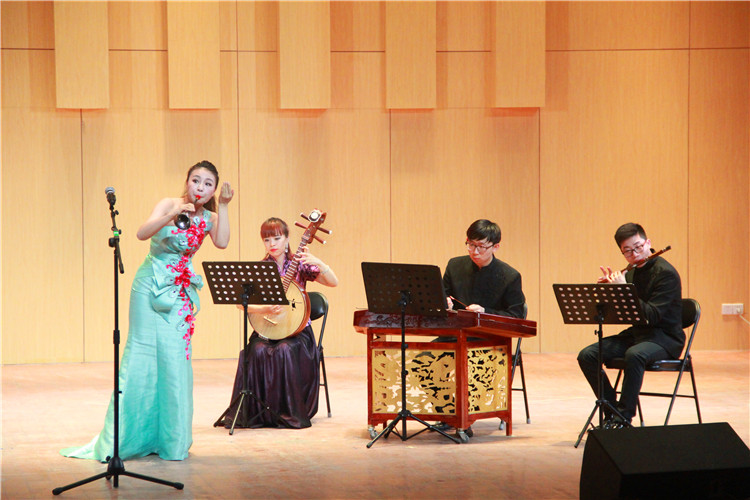 2016051610352051.jpg 中国音乐学院应邀来伟德国际官网交流演出