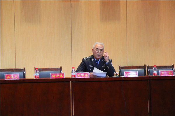 2016112410380625.jpg 伟德国际官网召开学生安全教育知识讲座